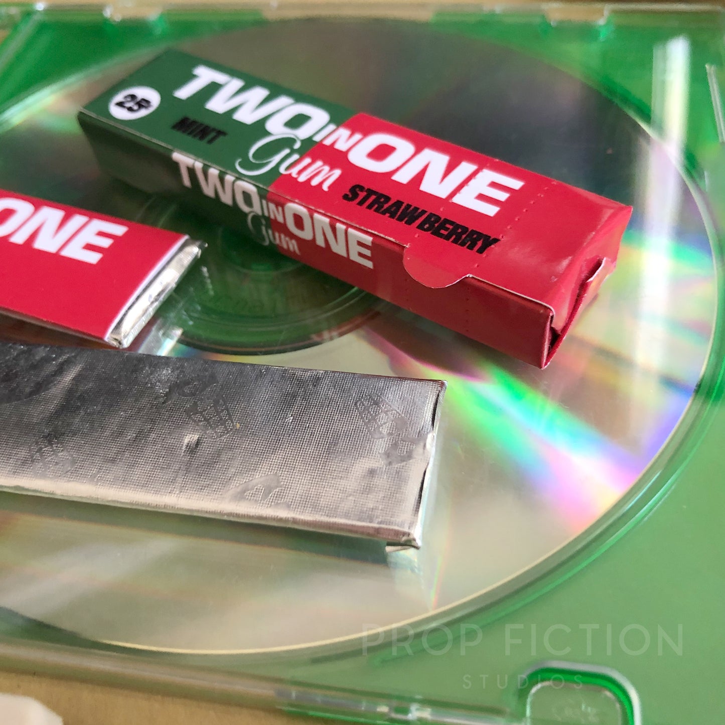 Mission Impossible - Prop 'Two in One' Chewing Gum Pack / Gum Stick Display Set