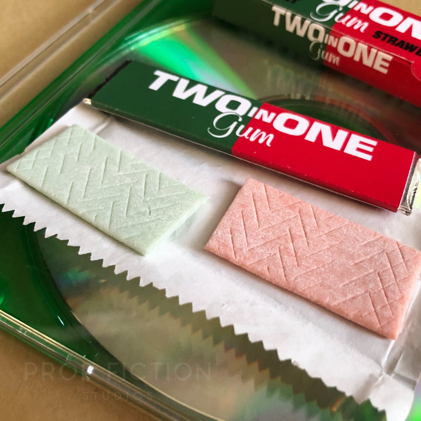 Mission Impossible - Prop 'Two in One' Chewing Gum Pack / Gum Stick Display Set
