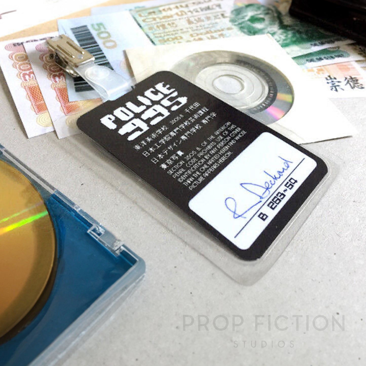 Blade Runner: PoIice 995 Detective Rick Deckard Clip-on Prop ID Cosplay Card