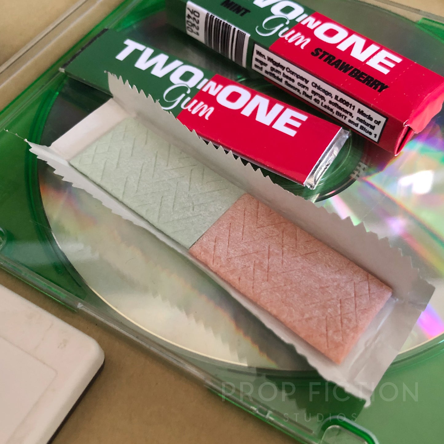 Mission Impossible - Prop 'Two in One' Chewing Gum Pack / Gum Stick Display Set