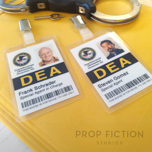 Breaking Bad - Prop Hank Schrader & Steven Gomez Clip-on Cards / Cosplay Agent ID Badges