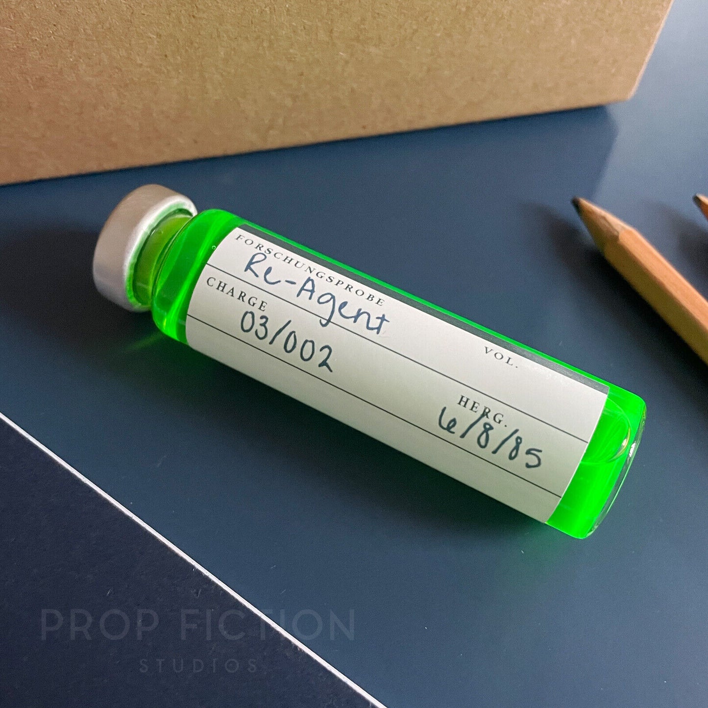 Re-Animator Display: Prop Re-Agent Serum / Reagent Laboratory Sample Vial Set
