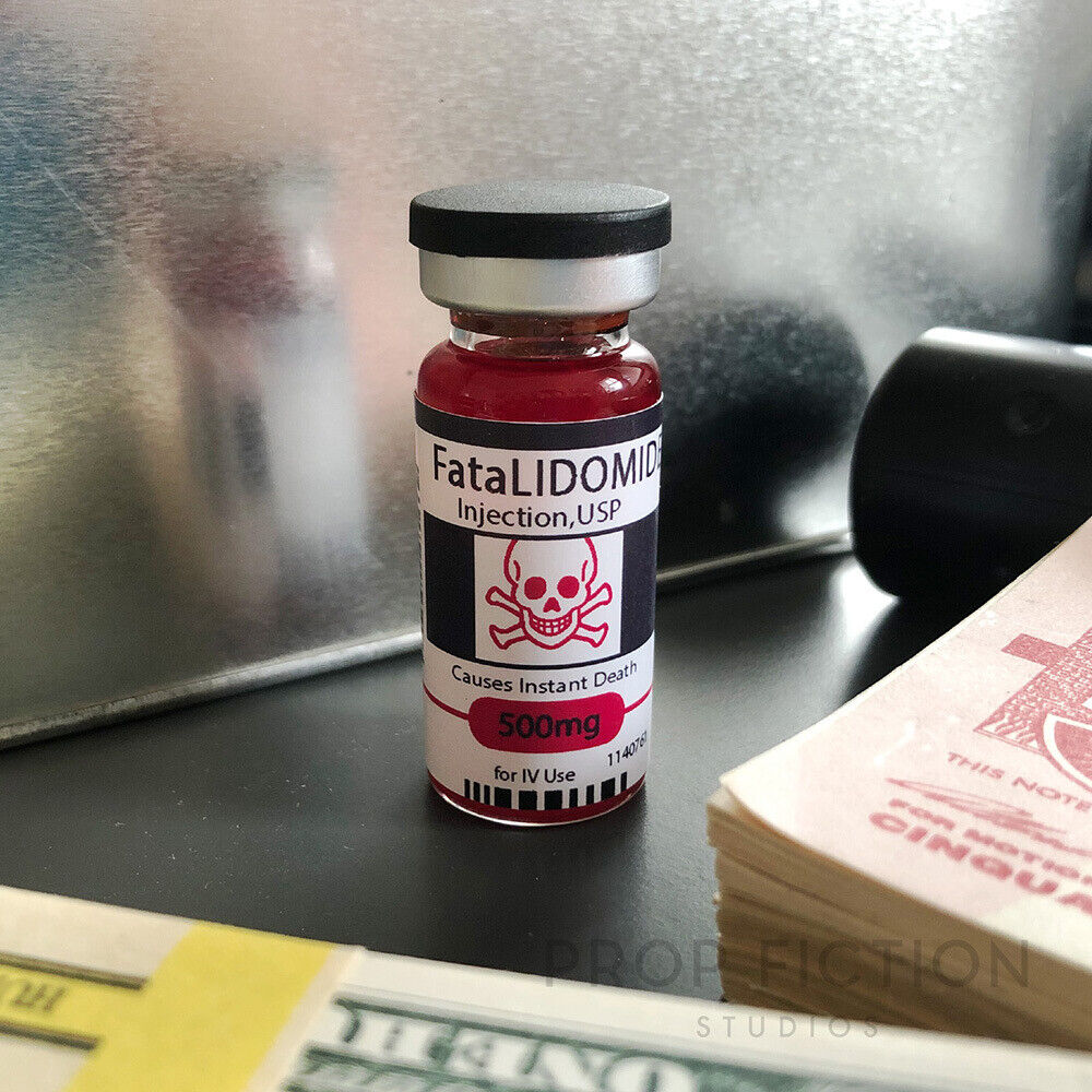 Hitman: Prop 'Agent 47' Cosplay USP Samples / Sealed Glass Display Vial Set