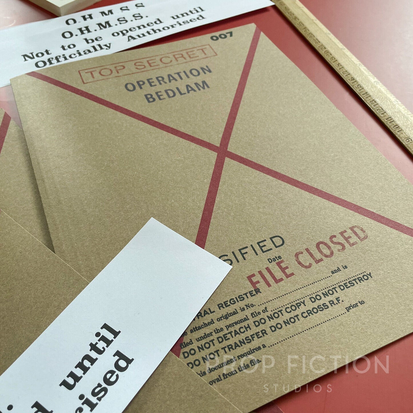 Prop Cosplay Secret Agent Operation Briefing Files / 3 x Spy Mission Folder Set