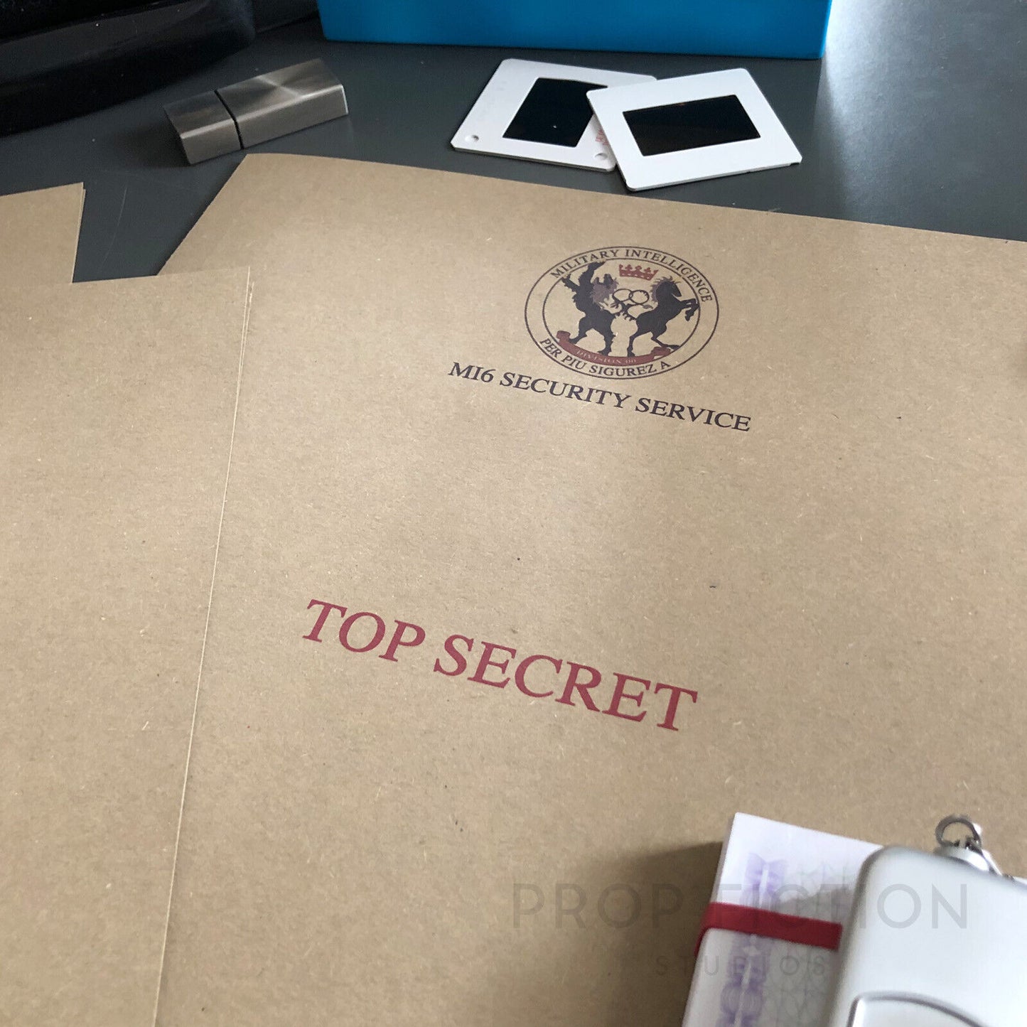 Movie Prop Secret Agent Mission Report Files / 3 x Cosplay Spy Folder Set