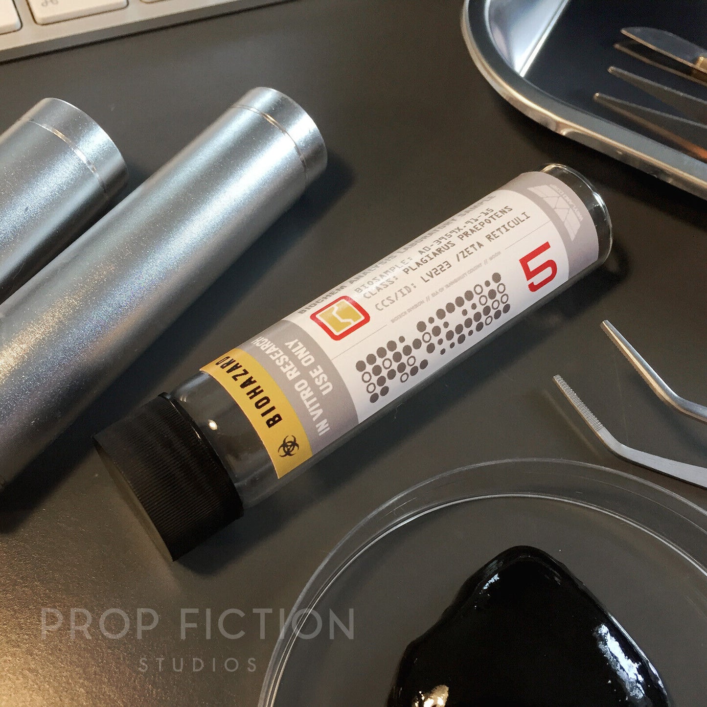 Prometheus / Alien: Covenant - Prop Sample Vials / Cosplay Glass Specimen Jars