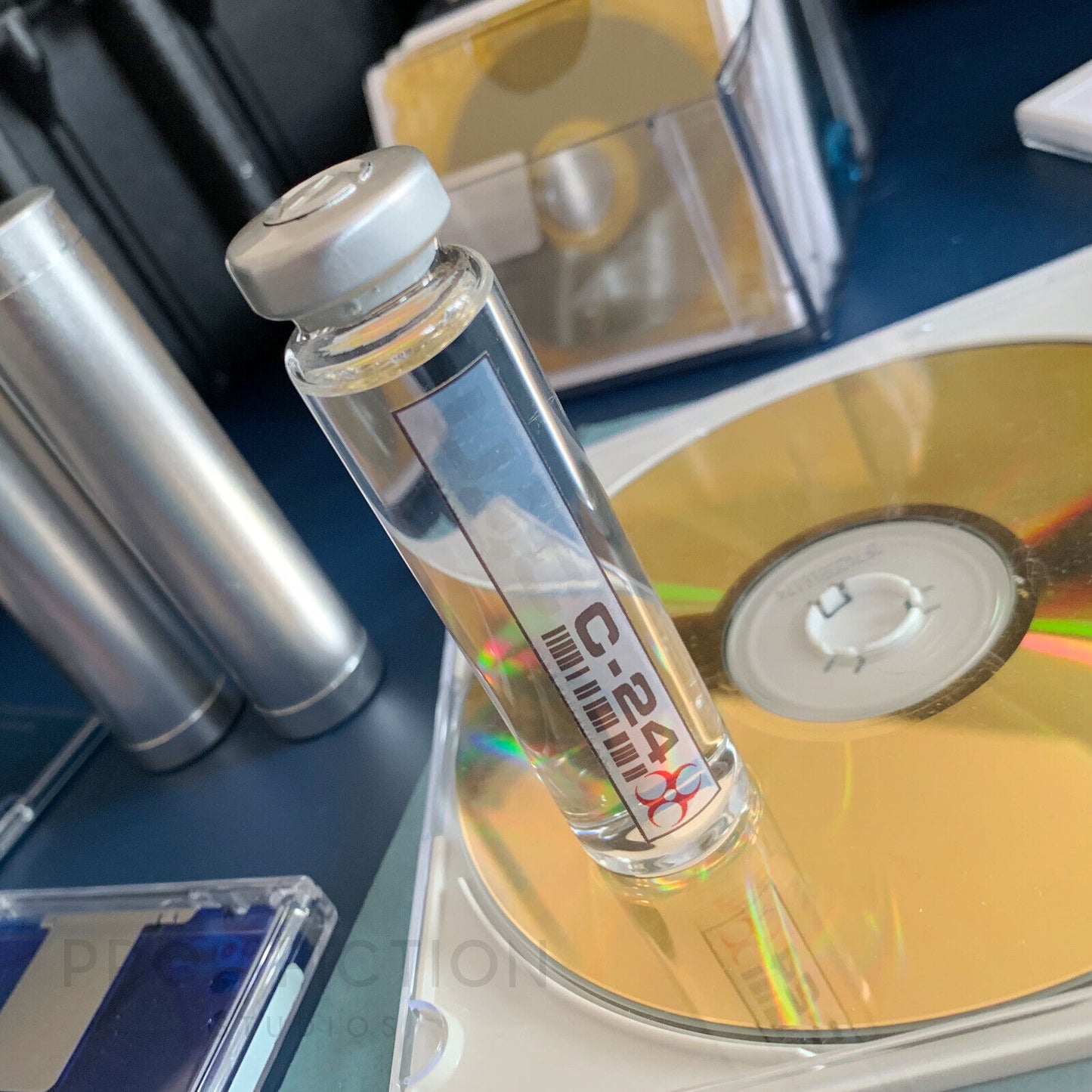 Prop Doom UAC Laboratory Sample / Sealed 20ml C-24 Research Display Vial