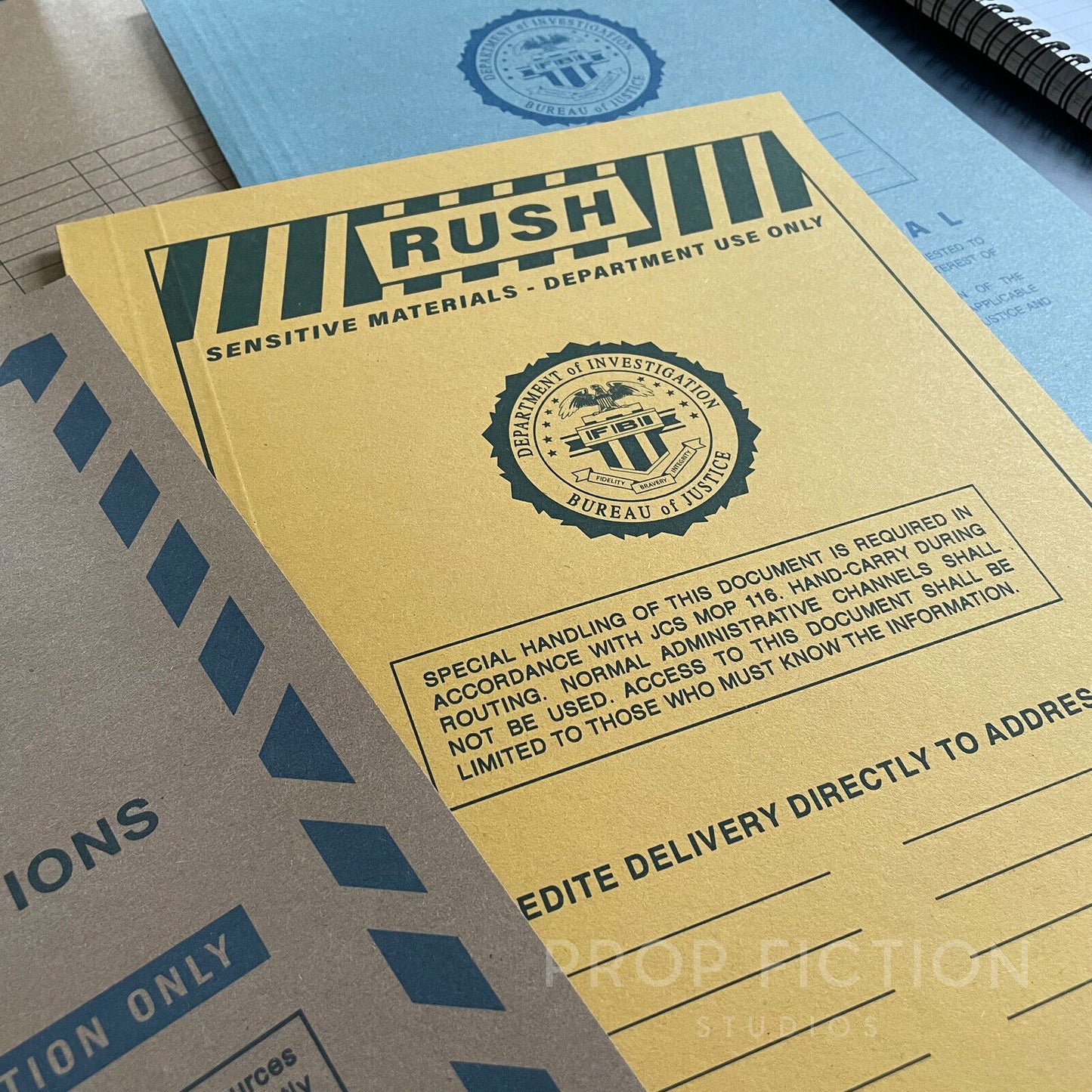Movie Prop Special Agent Investigation Files / 4 x Cosplay Detective Folder Set