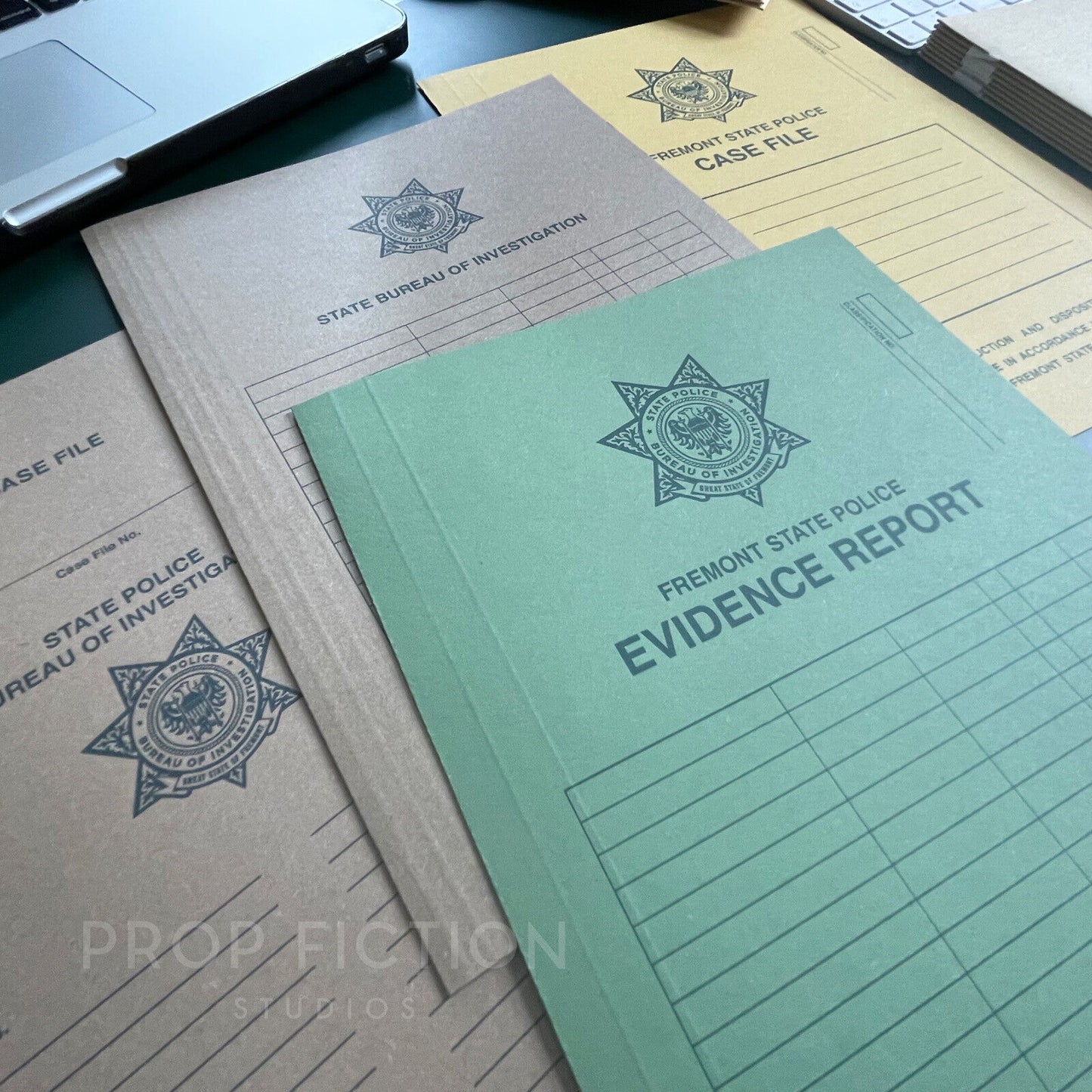 Cosplay Movie Prop State Police Case Files / 4 x Cosplay Crime Investigation Folder Set