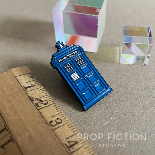 Cosplay Costume: Prop Police Box Badge / Popular Science Fiction Display Lapel Pin