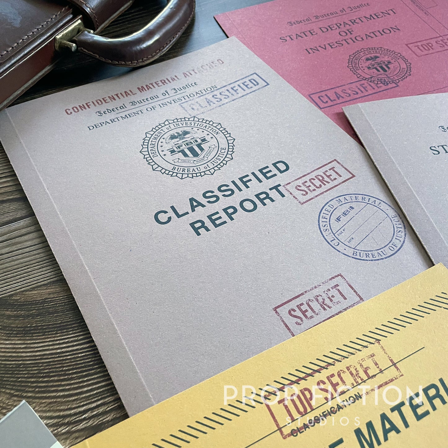 Movie Prop FBI Special Agent Investigation Files / 4 x Vintage Cosplay Folder Set