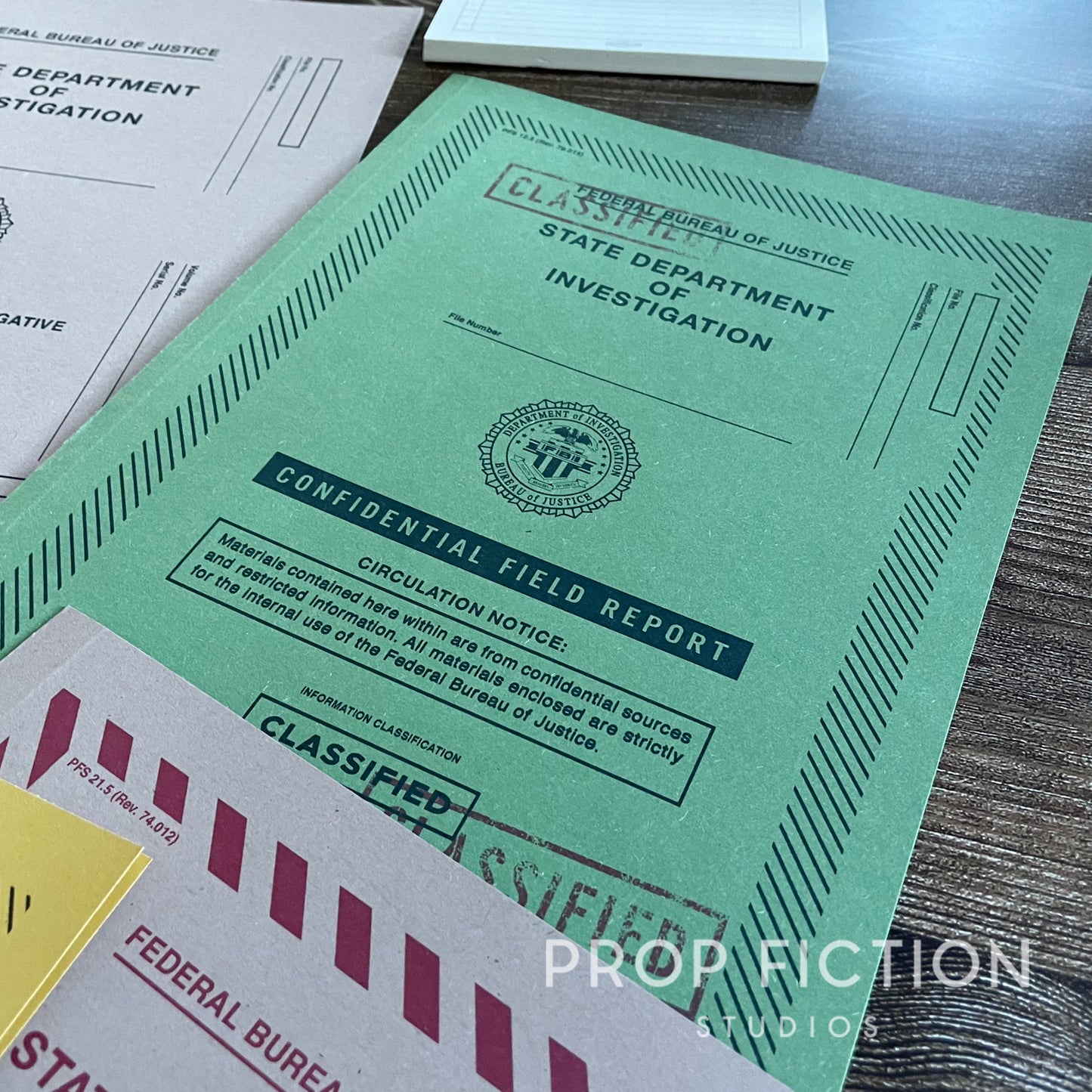 Movie Prop Special Investigation Files / 4 x Vintage FBI Agent Cosplay Folder Set