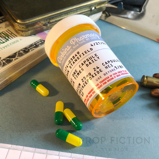 Leon / Léon: Prop 'Stanfield's Pills' / Cosplay Capsule Container