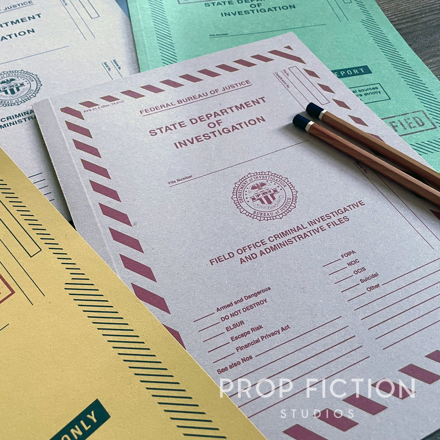 Movie Prop Special Investigation Files / 4 x Vintage FBI Agent Cosplay Folder Set