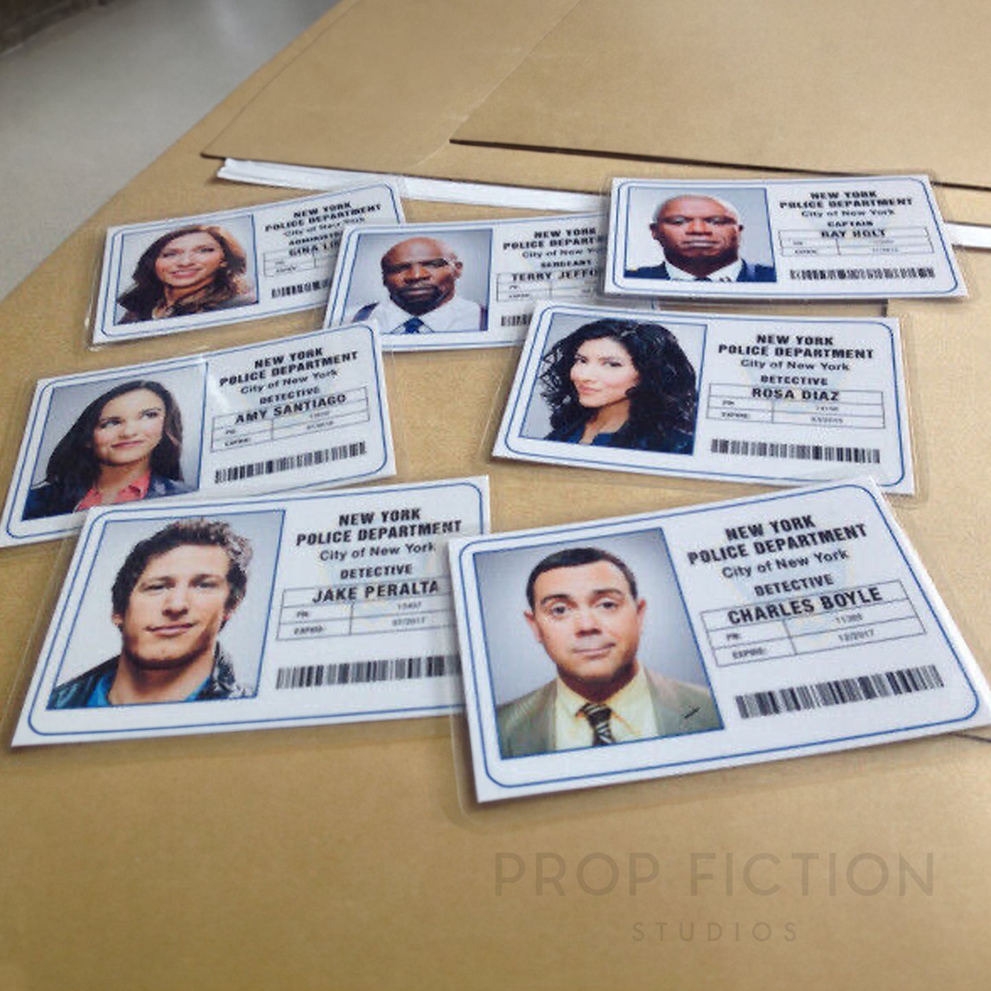 Brooklyn Nine-Nine - Prop Brooklyn Detective ID Cosplay Card Display Set