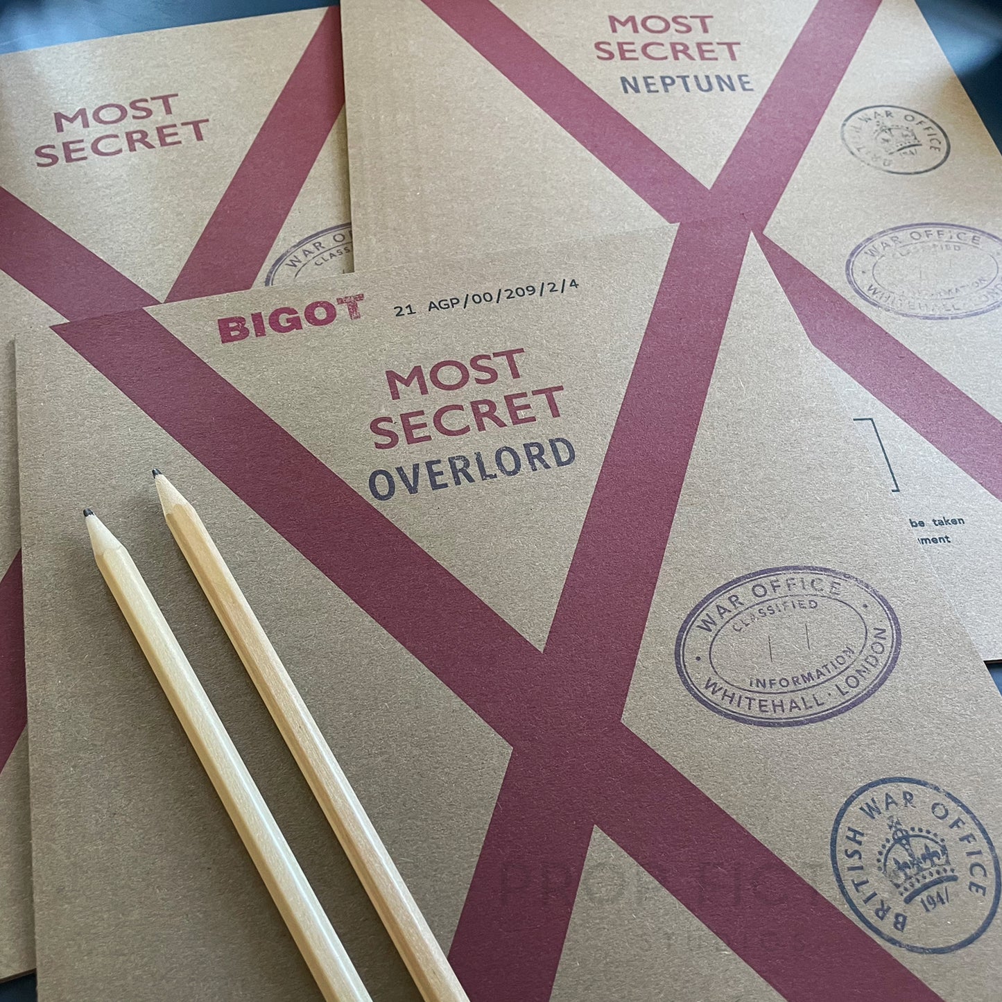 Prop Cosplay Top Secret Wartime Operation Files / 3 x WW2 Mission Folder Set