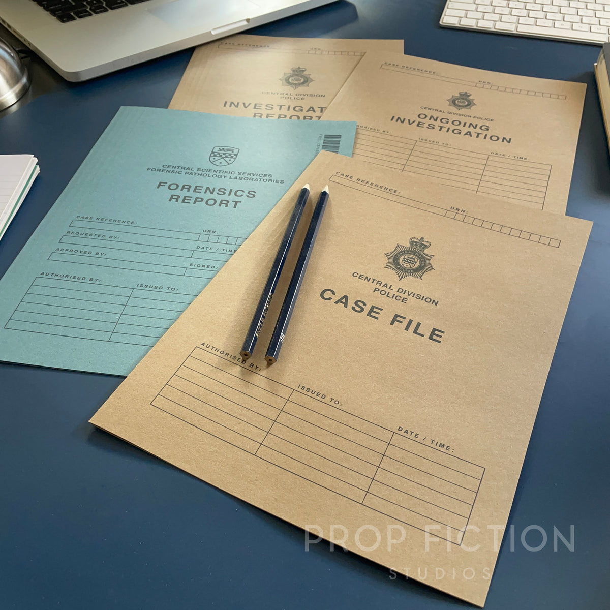 Movie Prop Central Division Police Case Files / 4 x Cosplay Investigation Folder Set