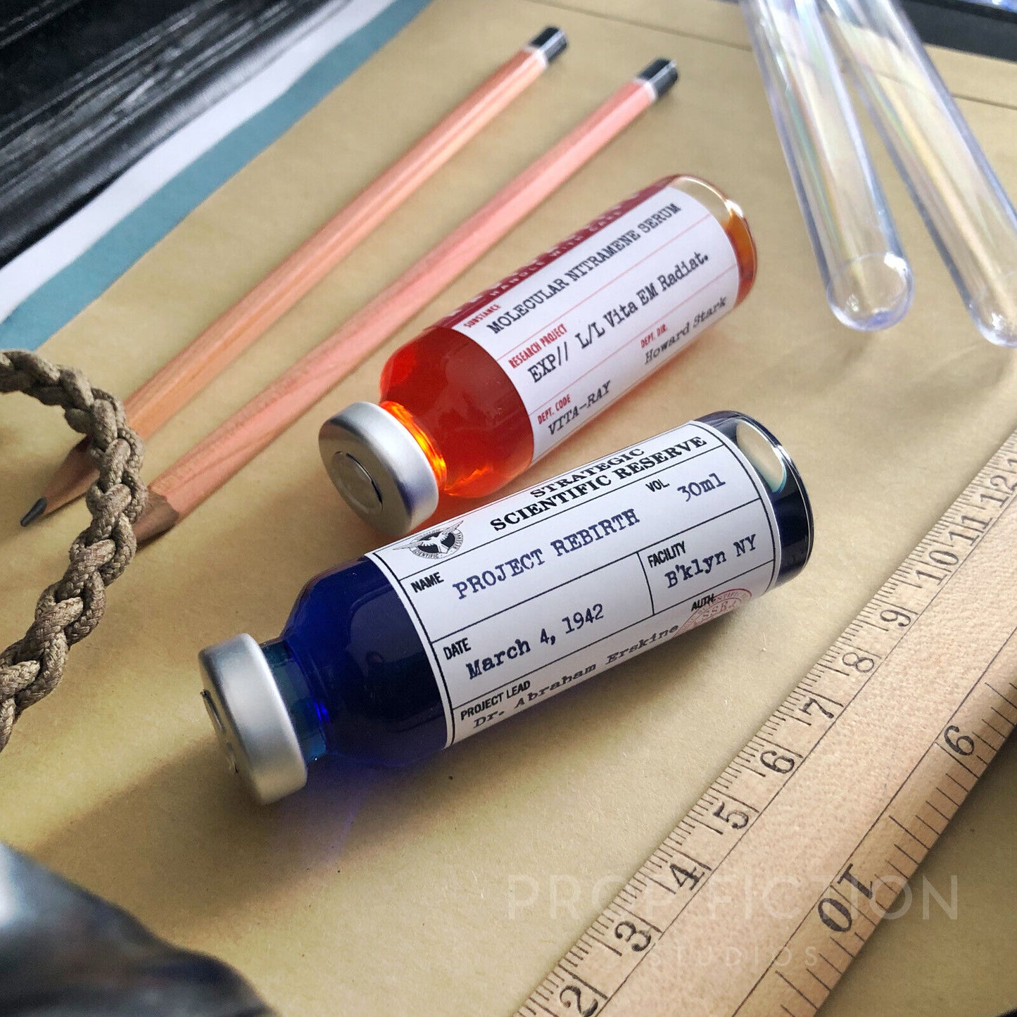 Cosplay Display - Prop Super Soldier Serum / Stark 'Nitramene' Cosplay Vial Set