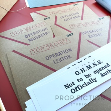 Prop Cosplay Secret Agent Operation Briefing Files / 4 x Top Secret Spy Mission Folder Set