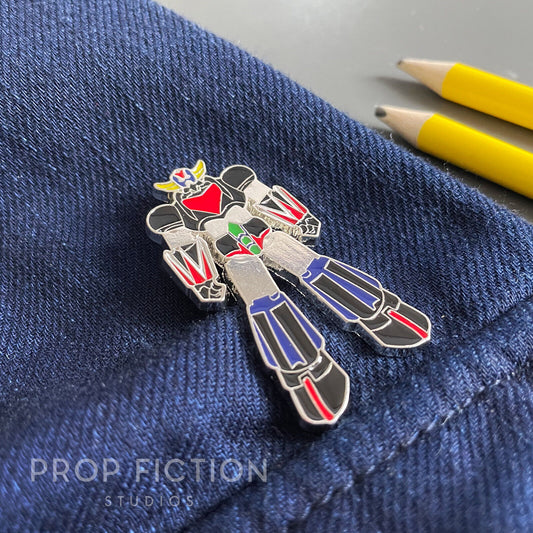 Goldorak: Prop UFO Robo Grendizer Cosplay Badge / Vintage Cartoon Lapel Pin