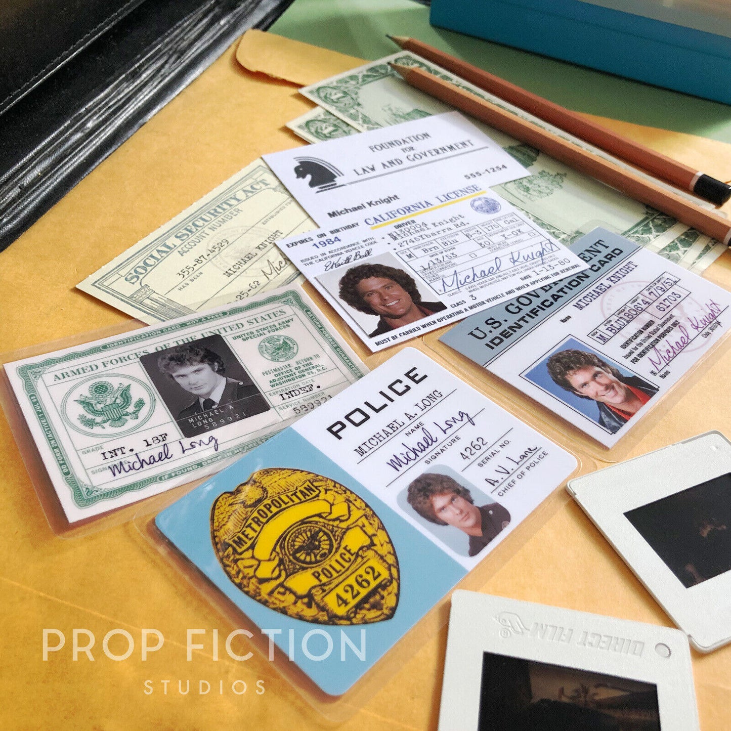 Knight Rider: Prop Vintage Issue ID Cards / Michael Knight Cosplay ID Set
