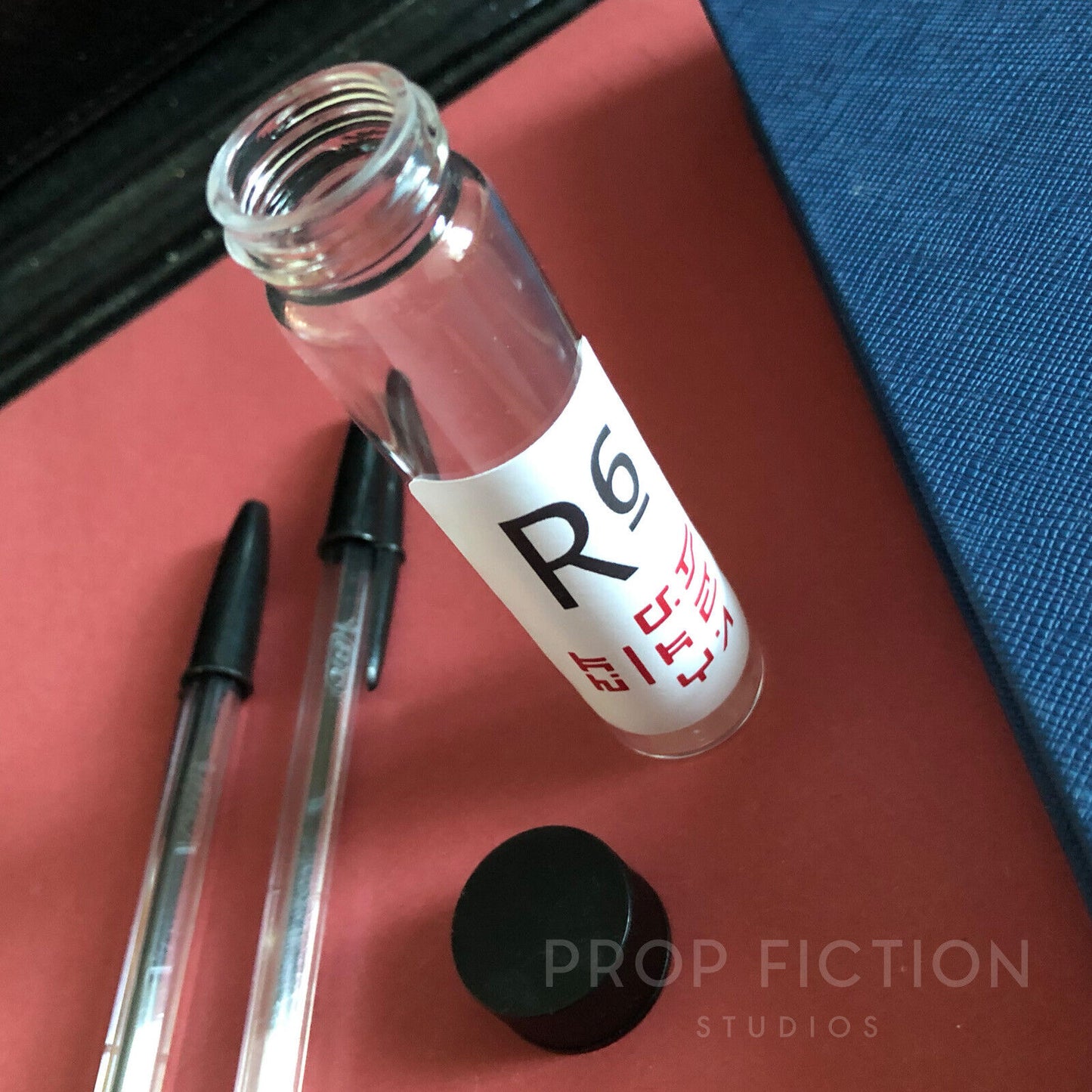 V: Prop Visitor R6 Compound Vial / Empty Glass Laboratory Sample Cosplay Jar