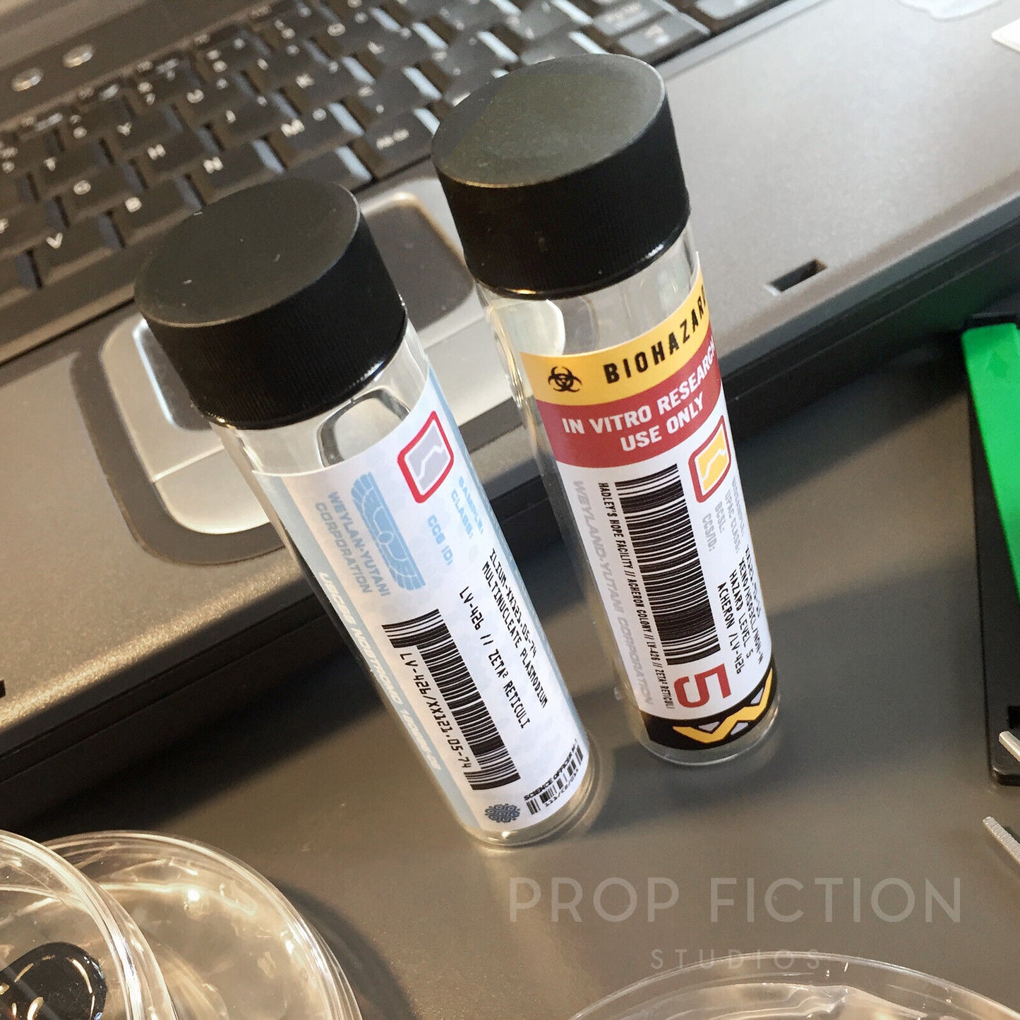 Cosplay Display Props: Prop Sample Vials / Cosplay Nostromo / LV-426 Specimen Jars