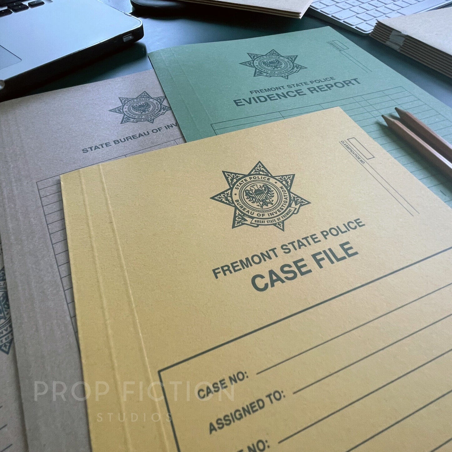 Cosplay Movie Prop State Case Files / 4 x Cosplay Crime Investigation Folder Set