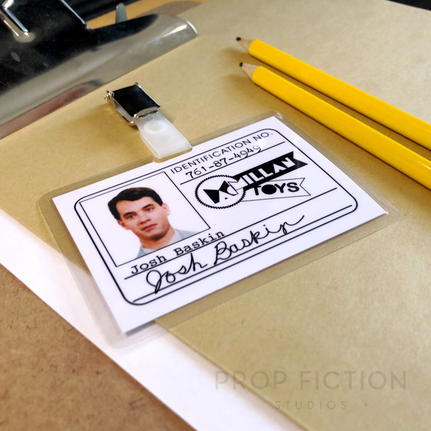 Big: Prop MacMillan Toys ‘Josh Baskin’ Employee Pass / Cosplay Security ID Card